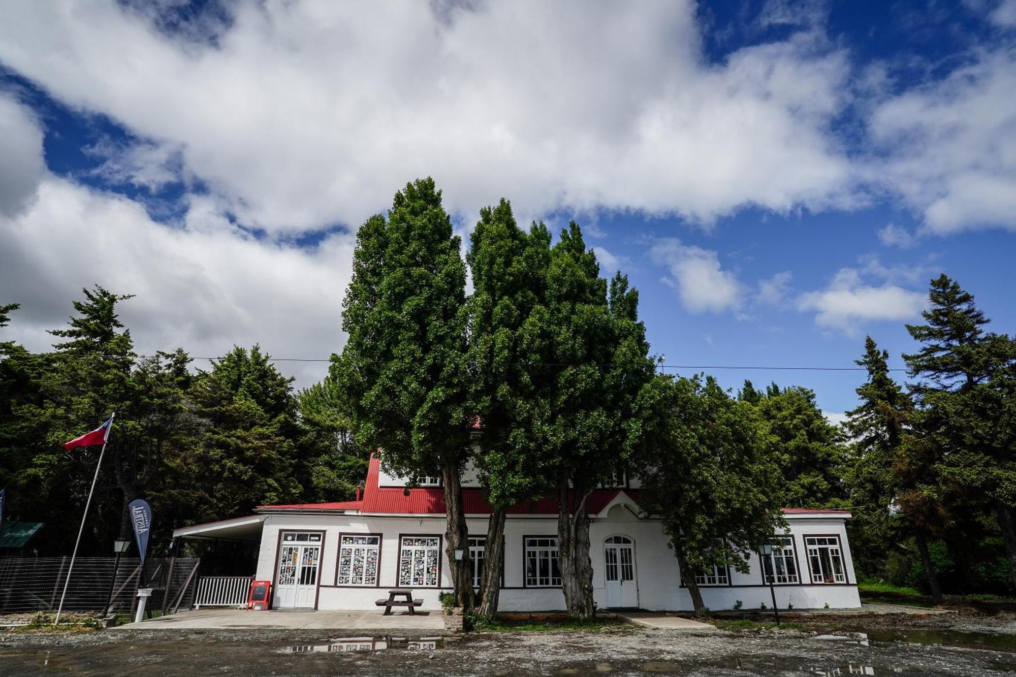 Hotel Rio Rubens Puerto Natales Exterior photo